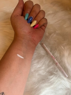 Lápis para Olhos Melu - comprar online