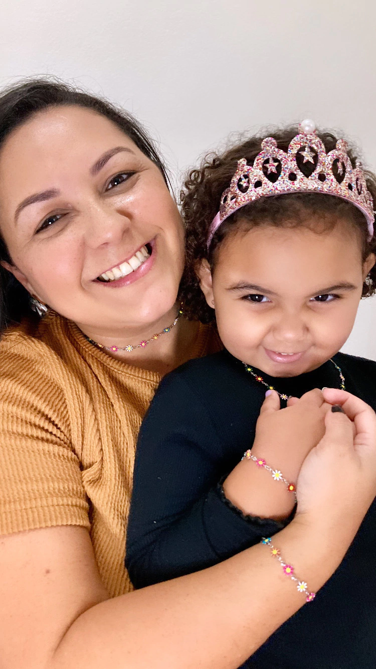 Choker mini margaridas aço