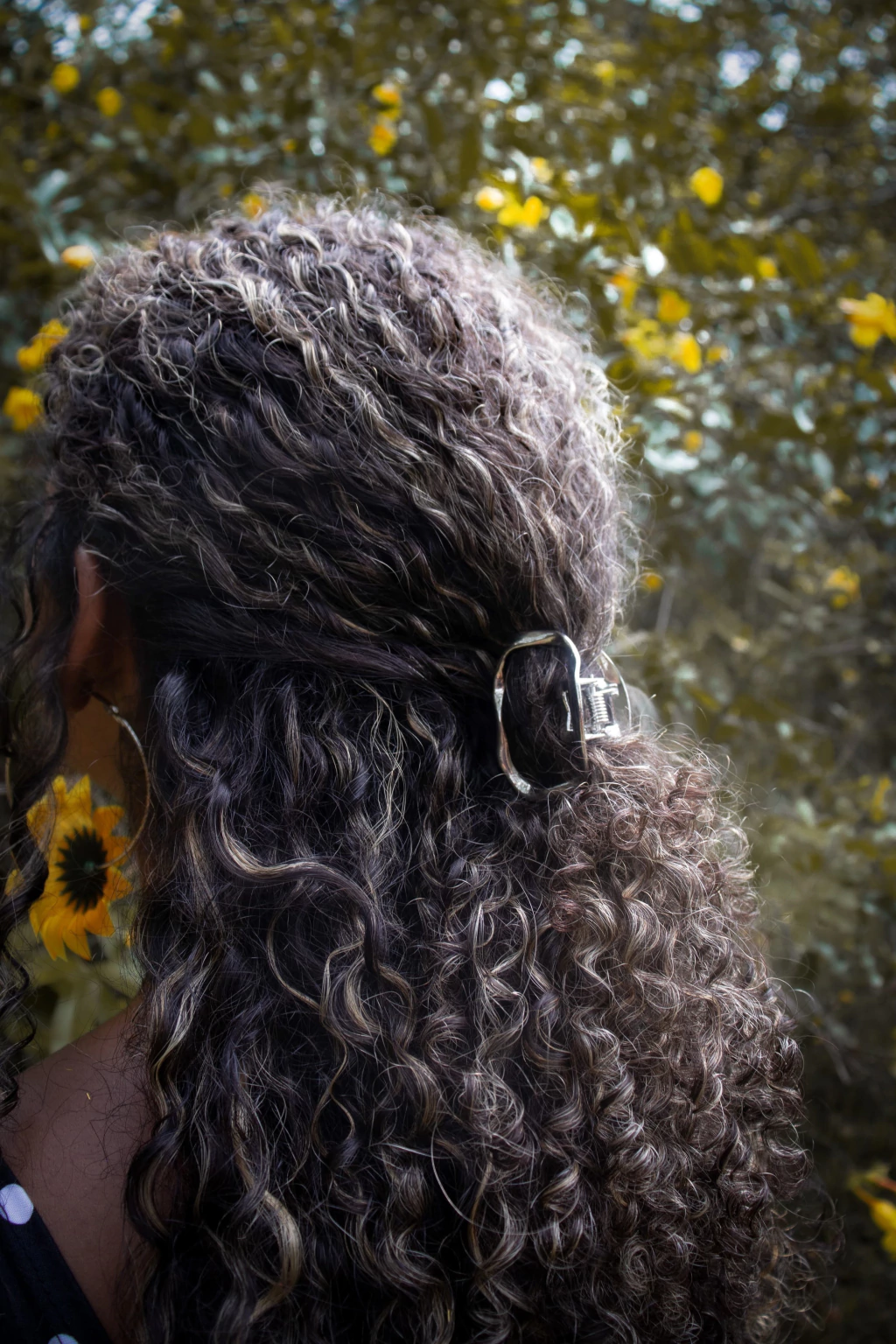 Presilha de cabelo ondulada vazada