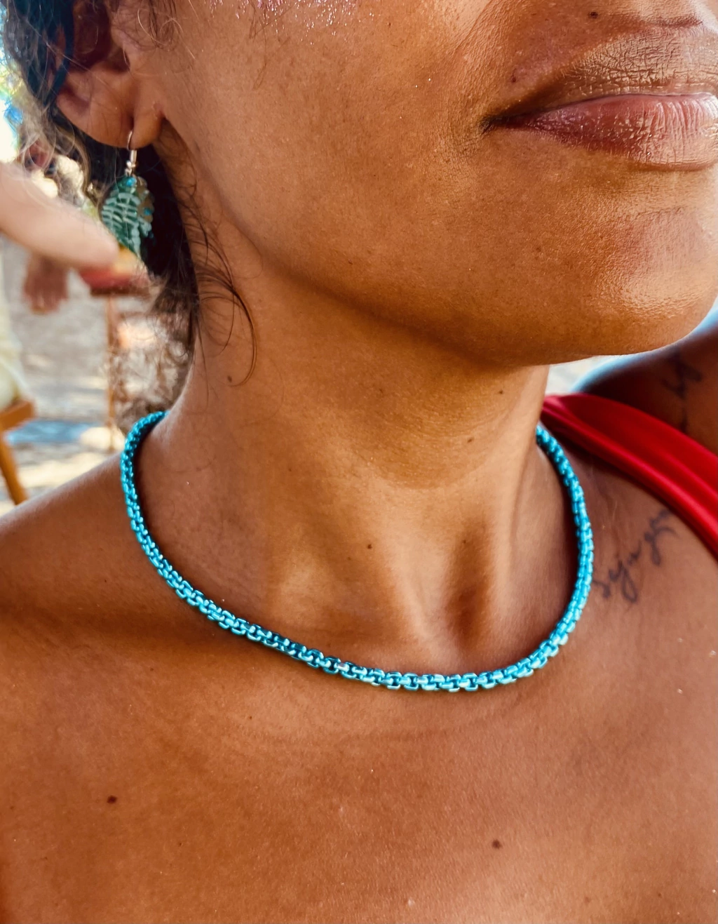 Choker metalizada