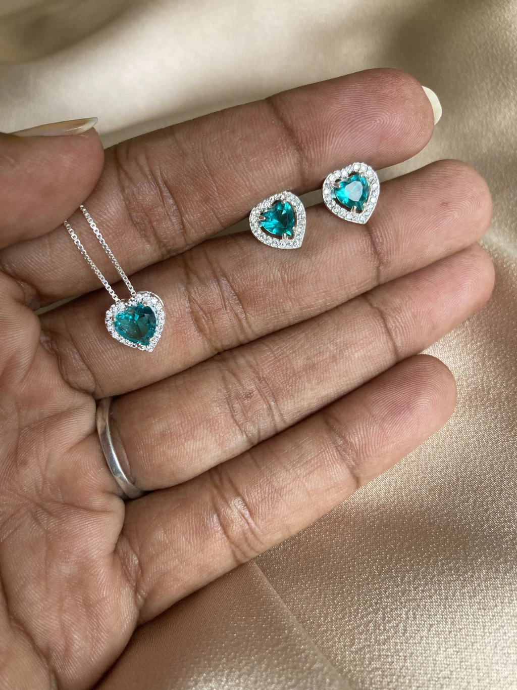 Conjunto pedra cravejado