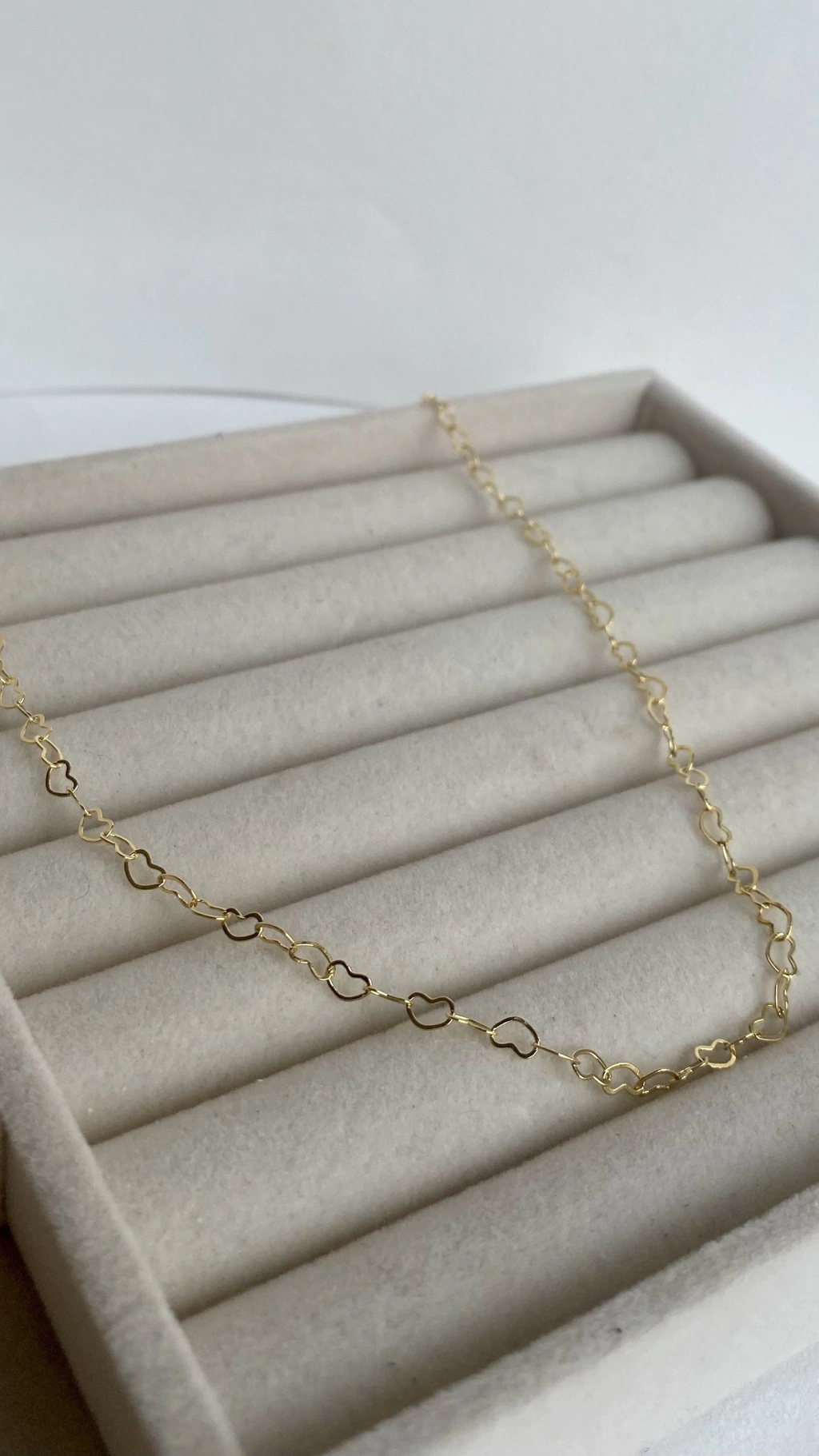 Choker coração elozinho