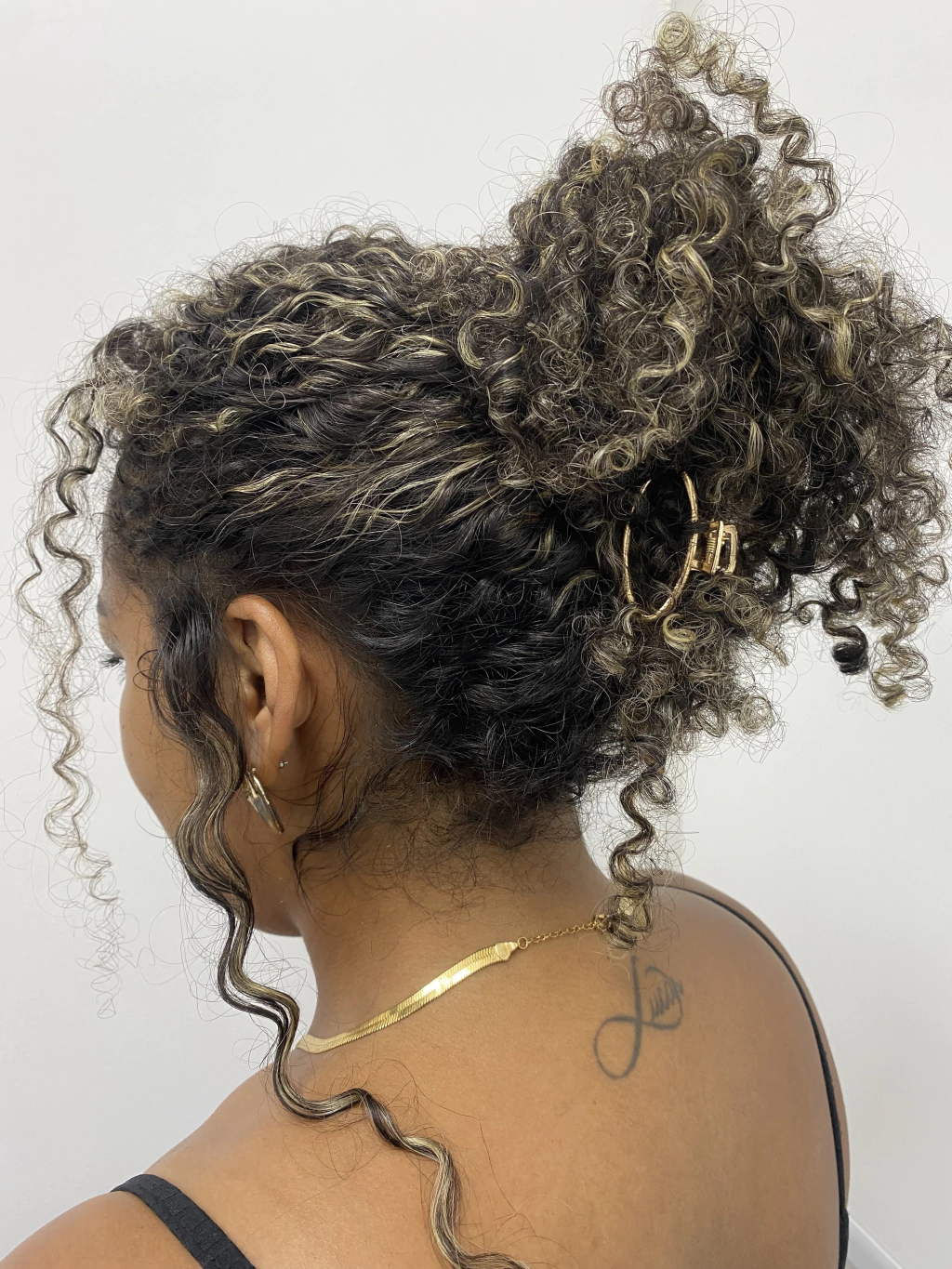 Presilha de cabelo oval