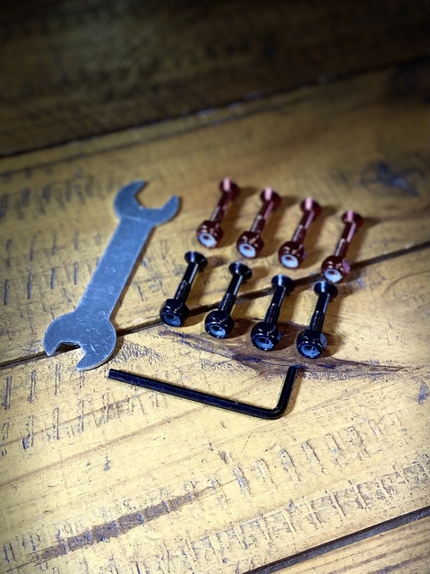 Parafuso de Base Hondar 10” vermelho