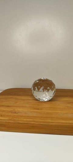 Bola Multifacetada Base Plana 50mm Branca