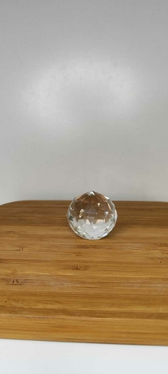 Bola Multifacetada Base Plana 40mm Branca