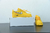 Off-White x Nike Air Force 1 University Gold - use sneakers