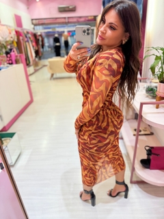Vestido midi transpassado Mika amarelo na internet