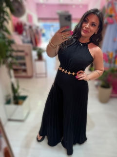 Macacão plissado Jeny preto