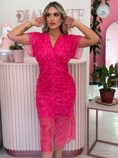 Vestido midi transpassado Mika verão pink - comprar online