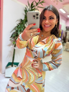 Vestido longo Luana colorido na internet