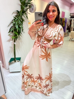 Vestido longo multiformas coqueiro na internet