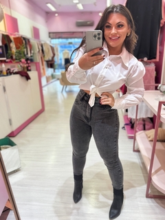 Camisa botões forrados SELINNA branca - Diamante Rose | Moda feminina Esteio | Loja de roupas feminina