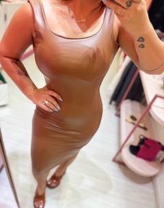 Vestido mídi courino Fds - Diamante Rose | Moda feminina Esteio | Loja de roupas feminina