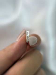 Argollas con cubics blanco - comprar online