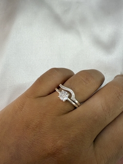 Anillo cubics doble en internet