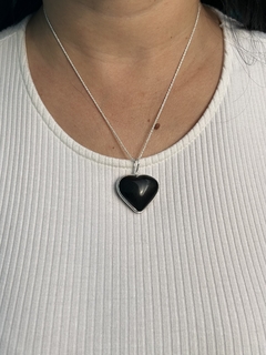 Cordão com pingente coração pedra natural Obsidiana Negra em Prata 925