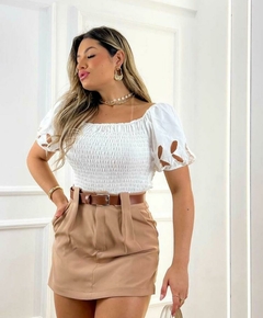 Shorts Saia com Cinto
