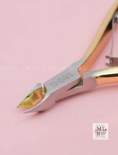 ALICATA MANICURA