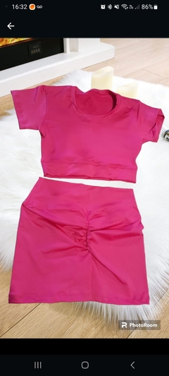 Conjunto crop+short