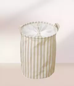 Cesto para la ropa en internet