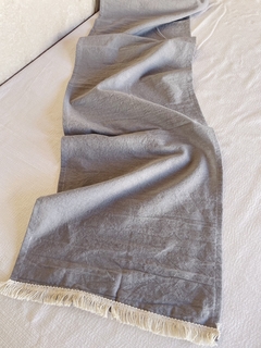 Camino de mesa tusor gris - comprar online