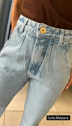 Calça Flare Jeans Claro sem Lycra Bolso Faca na internet