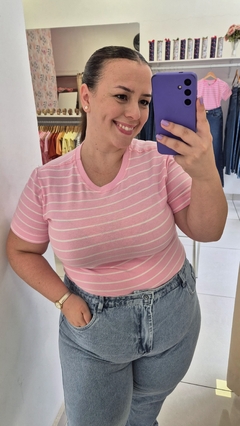 T-shirt Listrada Risca de Giz Rosa Bebê - comprar online