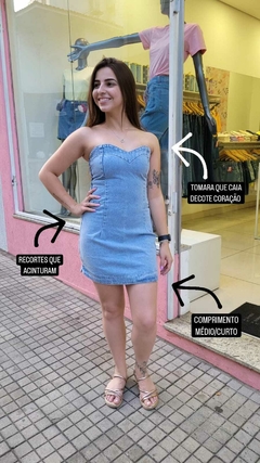 Vestido Jeans Claro Decote Tomara que Caia Coração - comprar online