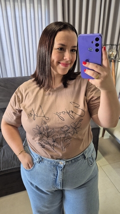 T-shirt Marrom Mink Estampa Enjoy Life - Huzzi Jeans