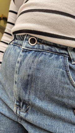 Calça MOM Jeans Médio Marmorizado - Huzzi Jeans