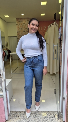 Calça MOM Jeans Médio Marmorizado com Brilhos - comprar online