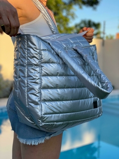 Maxi Bolso Joaquina - PLATEADO en internet