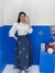 Saia jeans leve mini bordado com faixa de cinto na internet