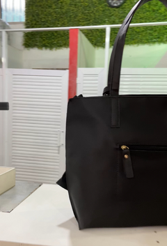 Bolsa Heloísa - Modelo sacola - JaySoares Bags & Acessórios