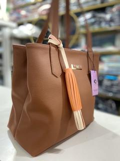 Bolsa Isadora off white - modelo sacola - loja online