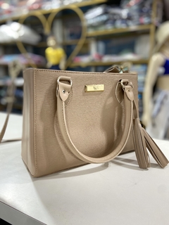 Bag Aline Off white - Modelo tote Angik - comprar online