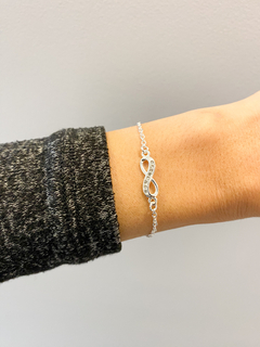Pulsera infinito con strass