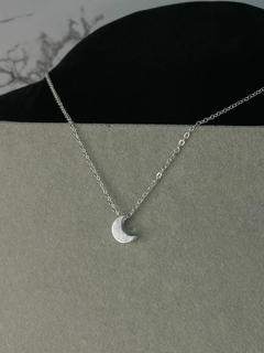 Colar Lua - comprar online