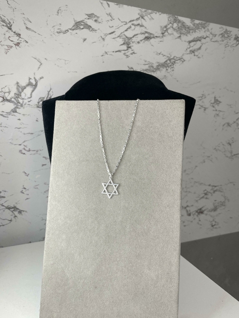 Cordão Estrela de Davi