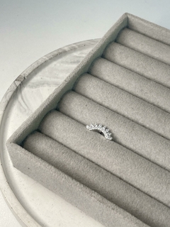 Piercing Navete Cravejado