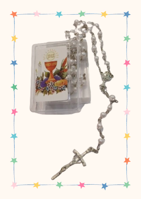 ROSARIO EN CAJA PERLAS BLANCAS/CRUZ METAL