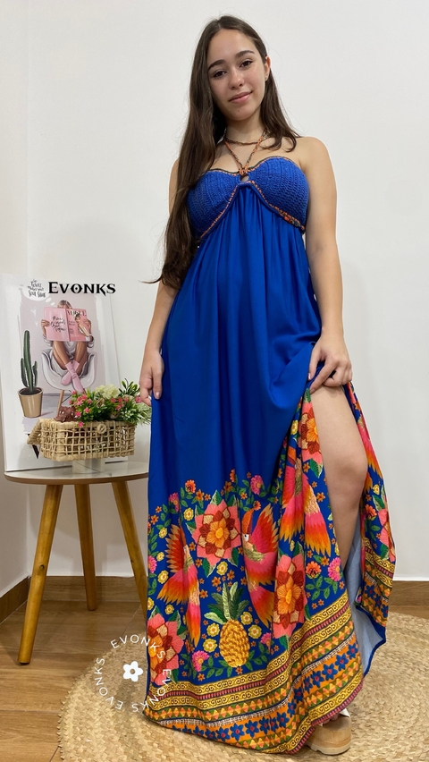 VESTIDO LONGO COM DETALHE EM CROCHÊ