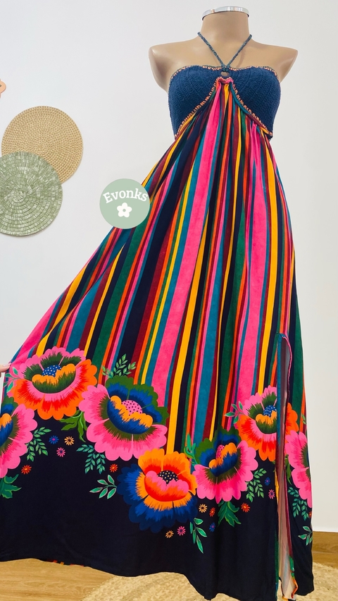 VESTIDO LONGO COM DETALHE EM CROCHÊ