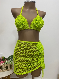 CONJUNTO CROCHÊ TOP FLOR COM SAIA CURTA na internet