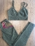 Top + calça - cintura alta empina - textura tranças verde militar na internet