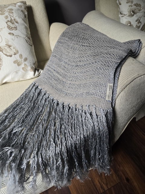 PASHMINA MERINO Y LENTEJUELAS GRIS - comprar online