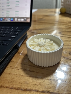 Caramelera con vela y tapa - Acero Resina Deco