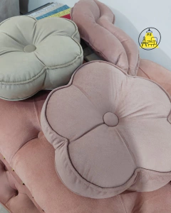 Almohadon en forma de Flor en internet