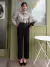 Pantalones de traje unicolor con fruncido - comprar en línea